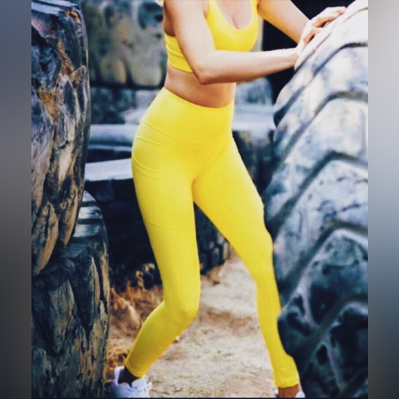 ZYIA Pants - 💛Neon Yellow Pocket leggings tights. Size 8-10 medium